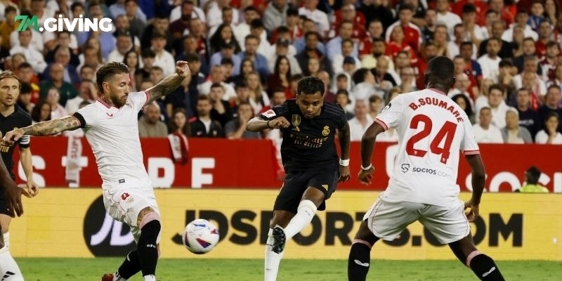 Soi kèo tài xỉu Real Madrid vs Sevilla 20/12